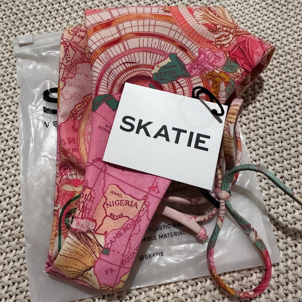 NWT - Skatie Bikini - Picture 3 of 8